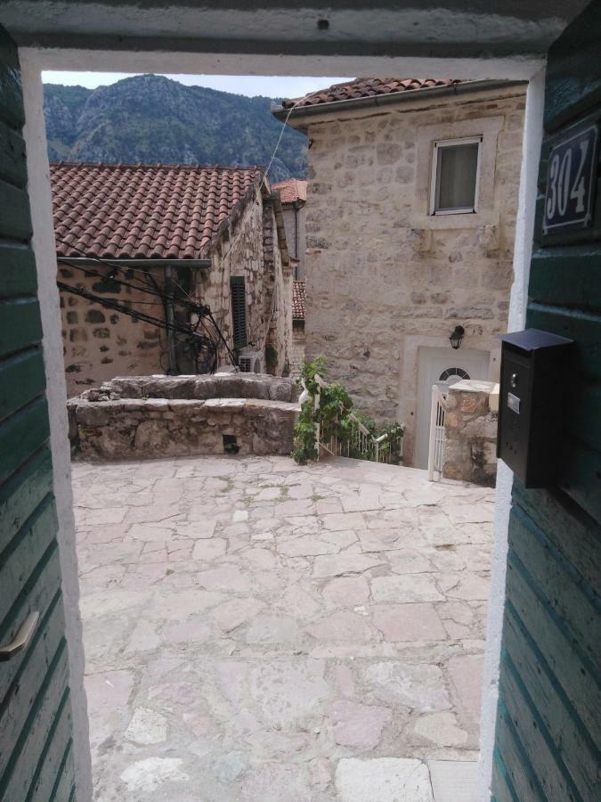 New Renovated Old Town Martiva Apartment Kotor Exterior photo